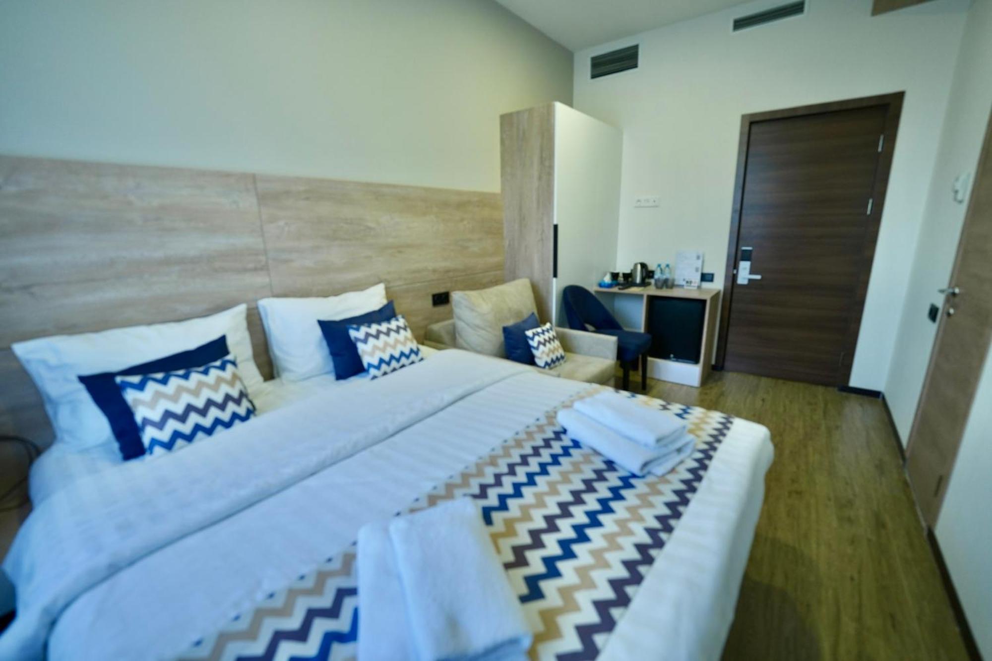 4Guest Hotel Єреван Екстер'єр фото